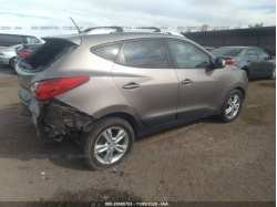 HYUNDAI TUCSON KM8JU3AC3CU393052