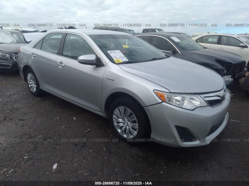 TOYOTA CAMRY HYBRID 4T1BD1FK8EU098685