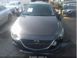 MAZDA MAZDA3 JM1BM1L71E1118362