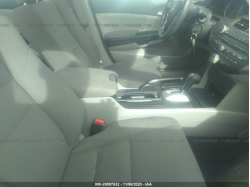 HONDA ACCORD SDN 1HGCP2F3XCA040981