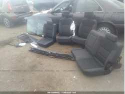 CHEVROLET SILVERADO 1500 3GCPCREC1JG151648