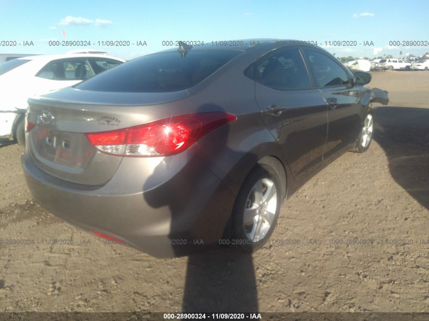 HYUNDAI ELANTRA 5NPDH4AEXDH243724