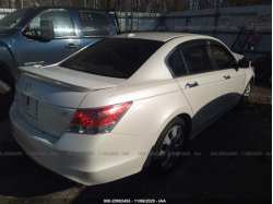 HONDA ACCORD SDN 1HGCP3F84AA007151