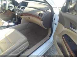 HONDA ACCORD SDN 1HGCP3F84AA007151