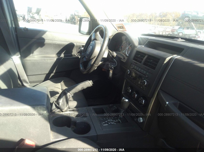 JEEP LIBERTY 1J4PN2GK2BW577304