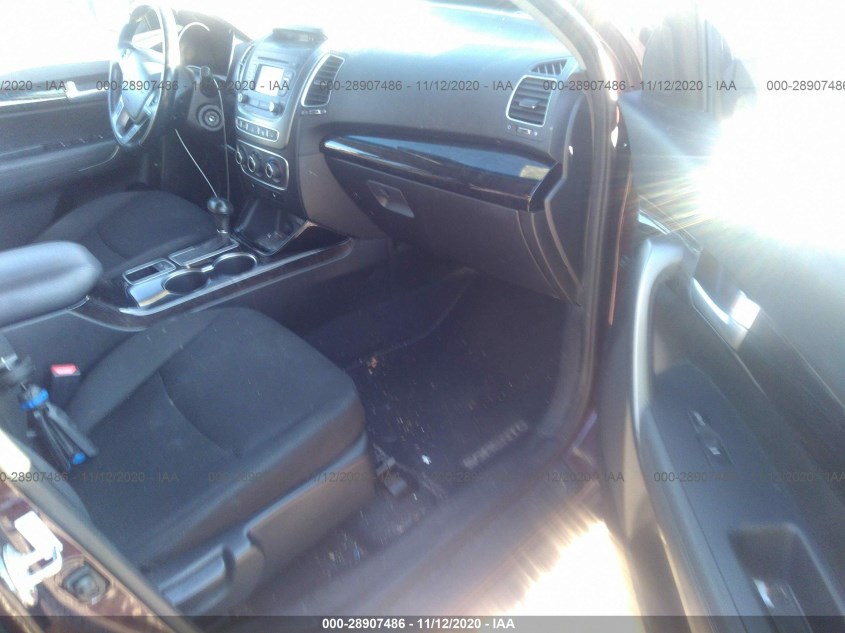 KIA SORENTO 5XYKTCA61EG470494