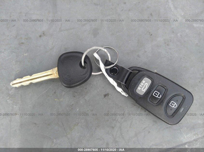 HYUNDAI ELANTRA KMHD84LF4JU590226