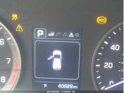 HYUNDAI TUCSON KM8J33A25JU747032
