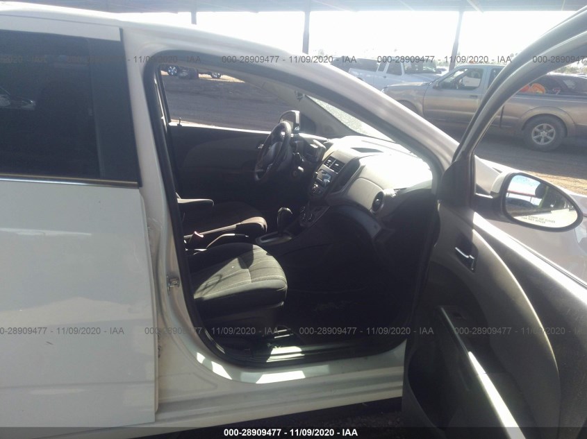 CHEVROLET SONIC 1G1JC6SG2E4114258