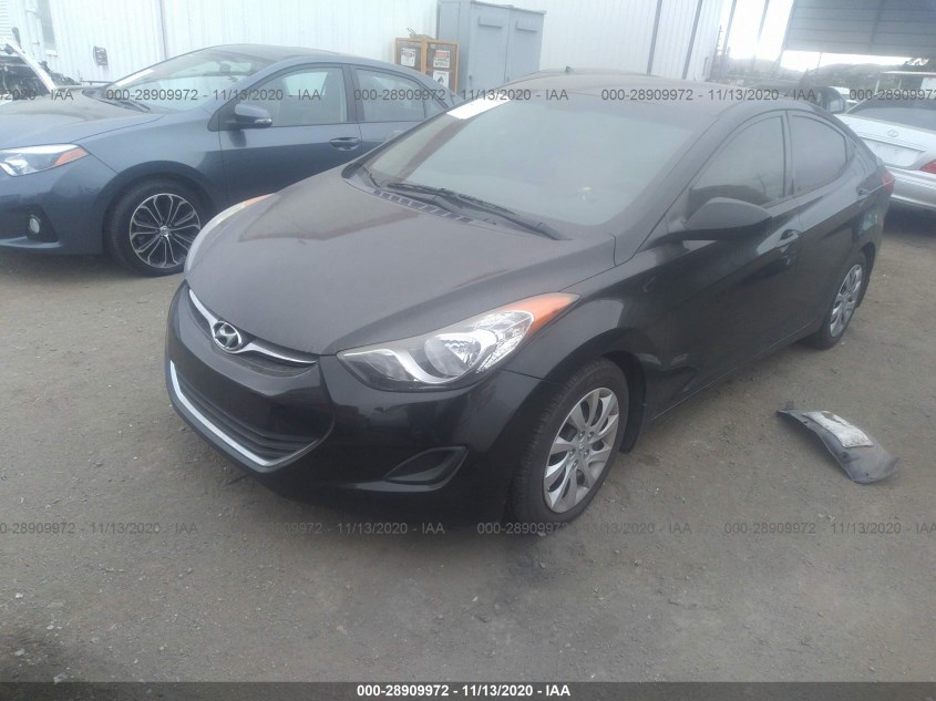 HYUNDAI ELANTRA 5NPDH4AE5DH204409