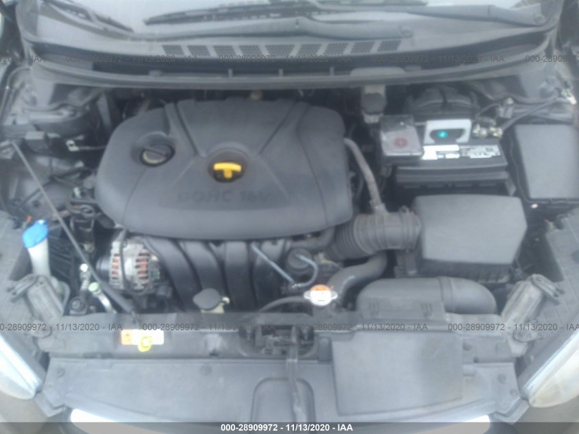 HYUNDAI ELANTRA 5NPDH4AE5DH204409