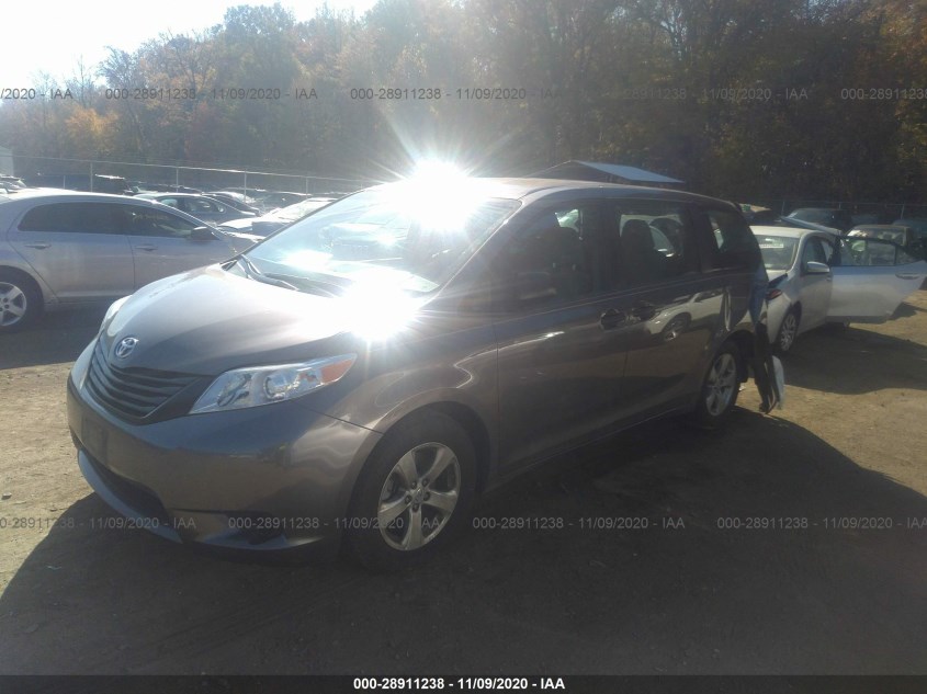TOYOTA SIENNA 5TDZK3DCXFS541683