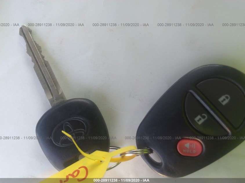 TOYOTA SIENNA 5TDZK3DCXFS541683