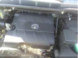 TOYOTA SIENNA 5TDZK3DCXFS541683