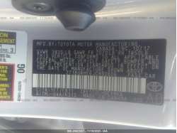 TOYOTA COROLLA 2T1BURHE6JC992606