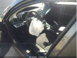 MAZDA MAZDA3 JM1BL1SF6A1135244