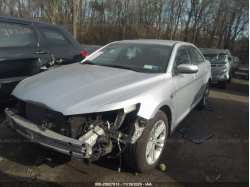 FORD TAURUS 1FAHP2E87EG130399