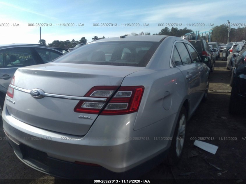 FORD TAURUS 1FAHP2E87EG130399