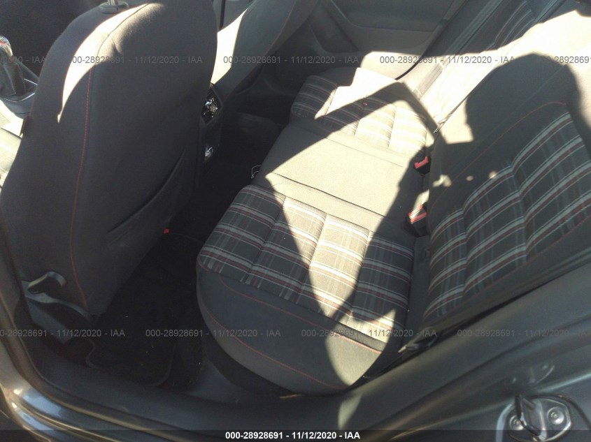 VOLKSWAGEN GTI WVWGV7AJ8AW150310
