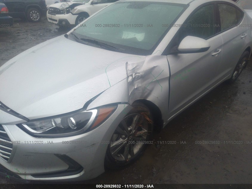 HYUNDAI ELANTRA 5NPD84LF7JH362414