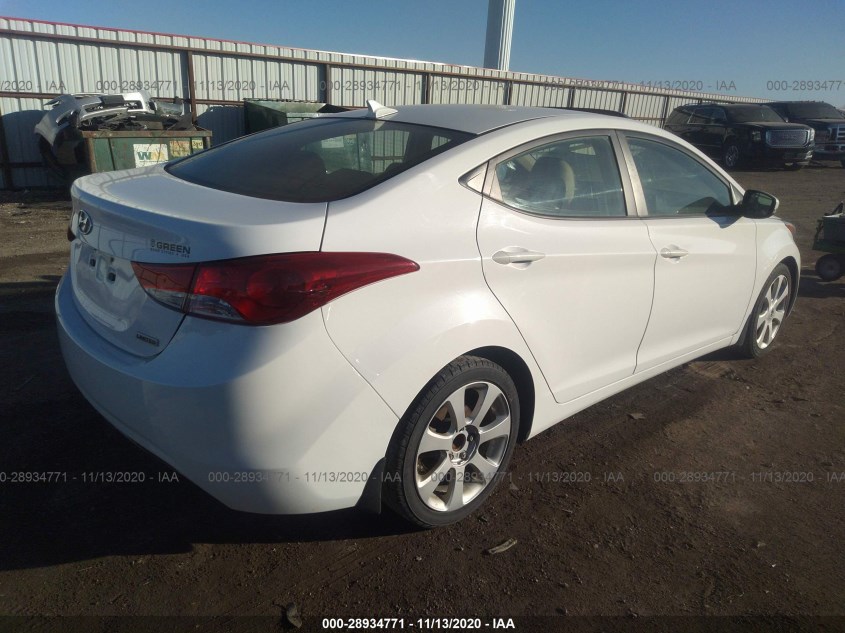 HYUNDAI ELANTRA 5NPDH4AE5DH233957