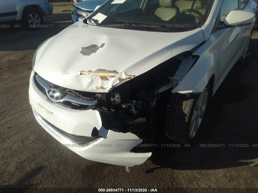HYUNDAI ELANTRA 5NPDH4AE5DH233957