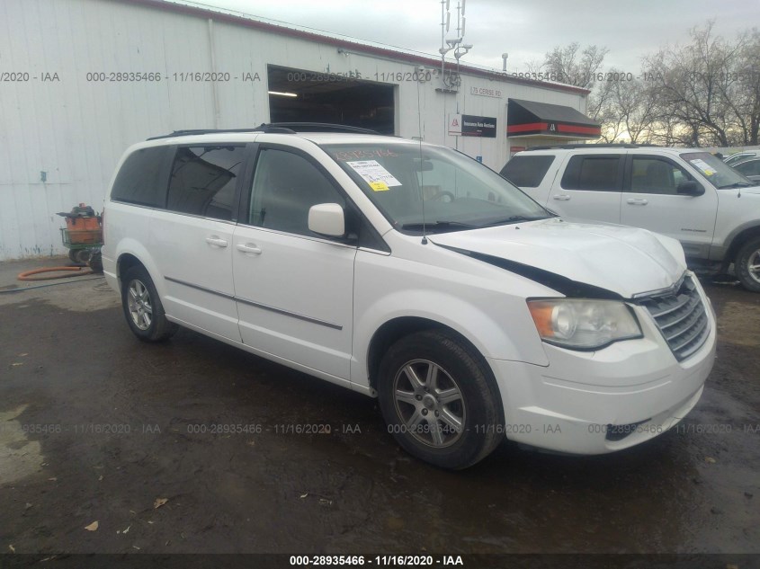 CHRYSLER TOWN & COUNTRY 2A4RR5DX8AR351340