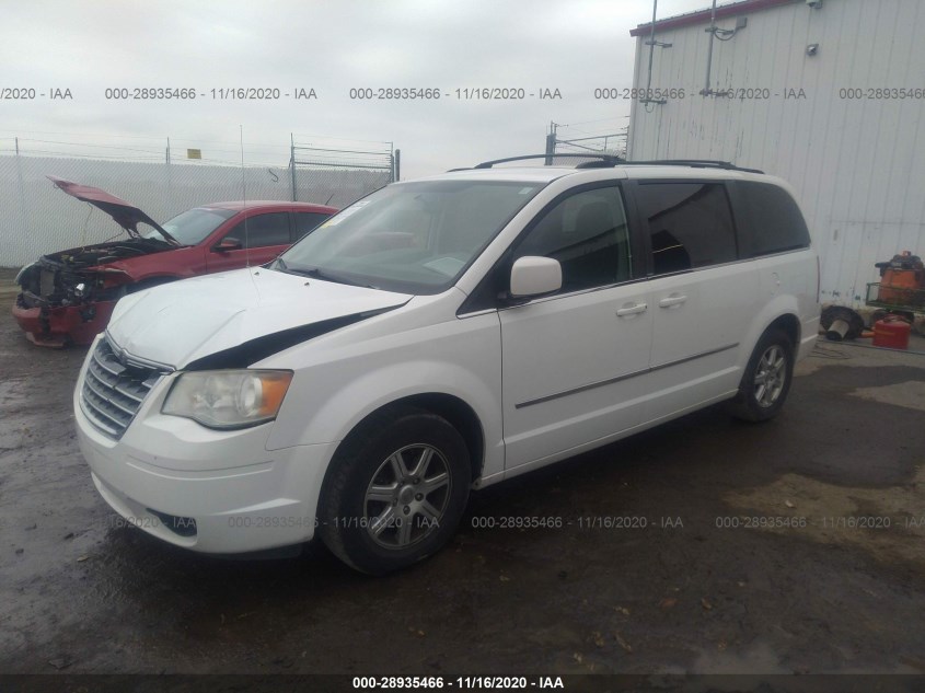 CHRYSLER TOWN & COUNTRY 2A4RR5DX8AR351340