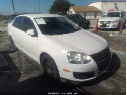 VOLKSWAGEN JETTA SEDAN 3VWJX7AJ3AM019704