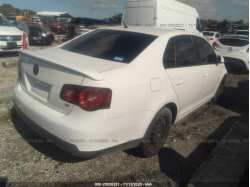 VOLKSWAGEN JETTA SEDAN 3VWJX7AJ3AM019704