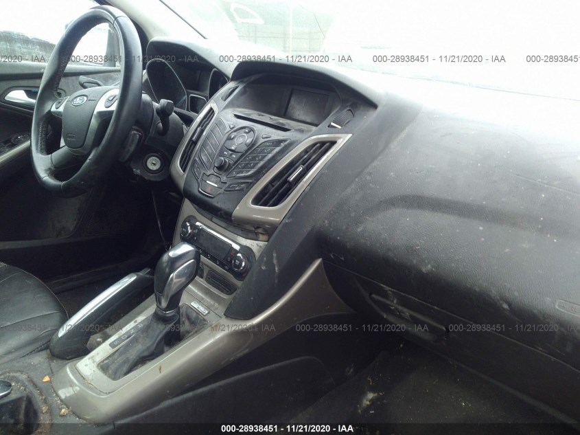 FORD FOCUS 1FAHP3H22CL469346