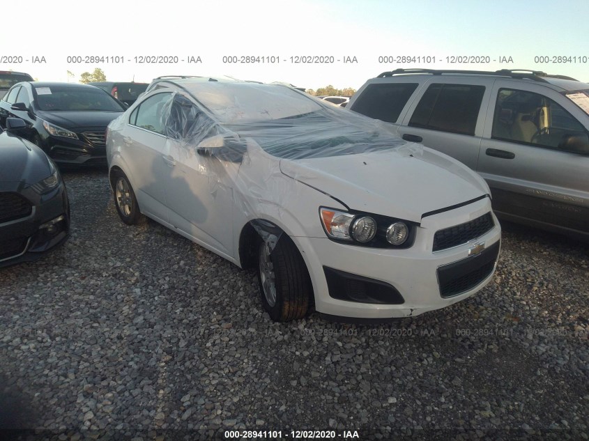 CHEVROLET SONIC 1G1JC5SH3E4195581