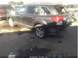 SUBARU OUTBACK 4S4BRCCC7D3270493