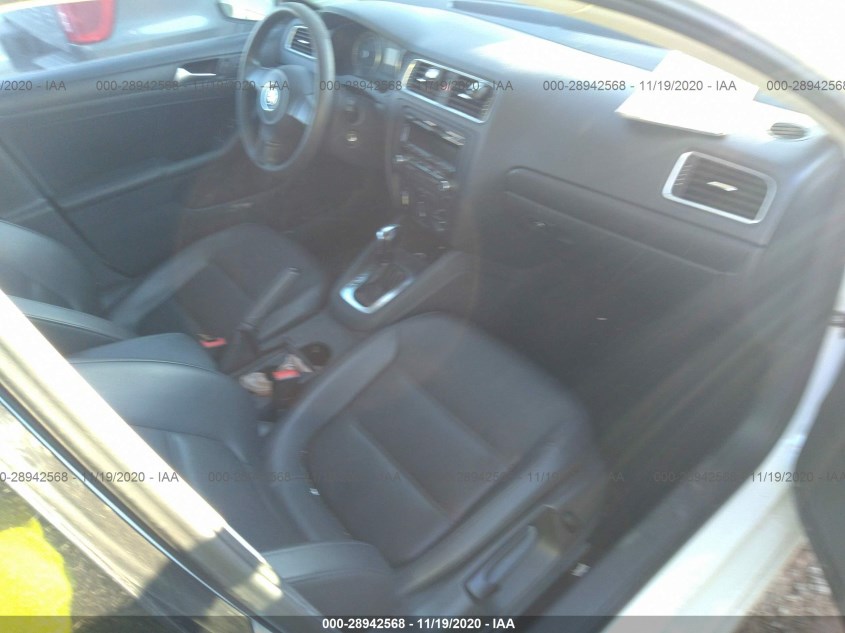 VOLKSWAGEN JETTA SEDAN 3VWD17AJ0EM416453