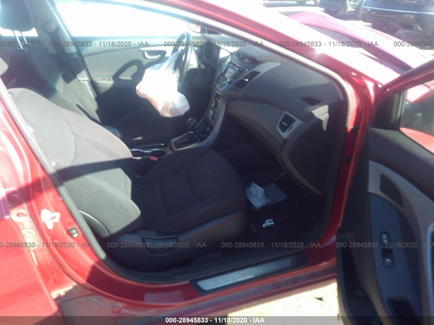 HYUNDAI ELANTRA KMHDH4AE1GU558241