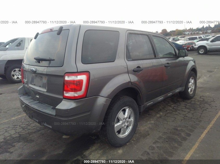 FORD ESCAPE 1FMCU9C75AKB31232
