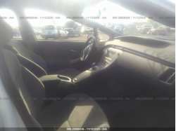 TOYOTA PRIUS JTDKN3DU6F0470938