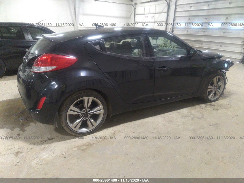 HYUNDAI VELOSTER KMHTC6AD0HU321786