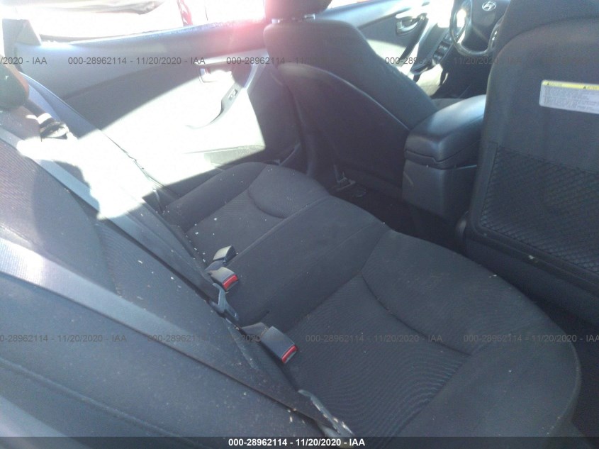HYUNDAI ELANTRA KMHDH4AE6FU260413