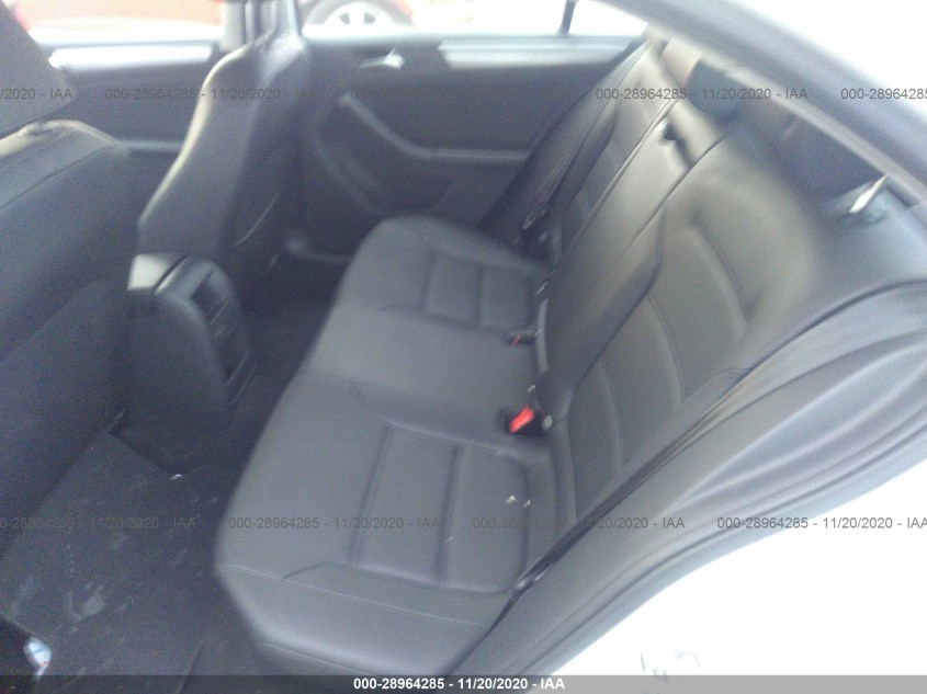 VOLKSWAGEN JETTA 3VWDB7AJ5HM235446