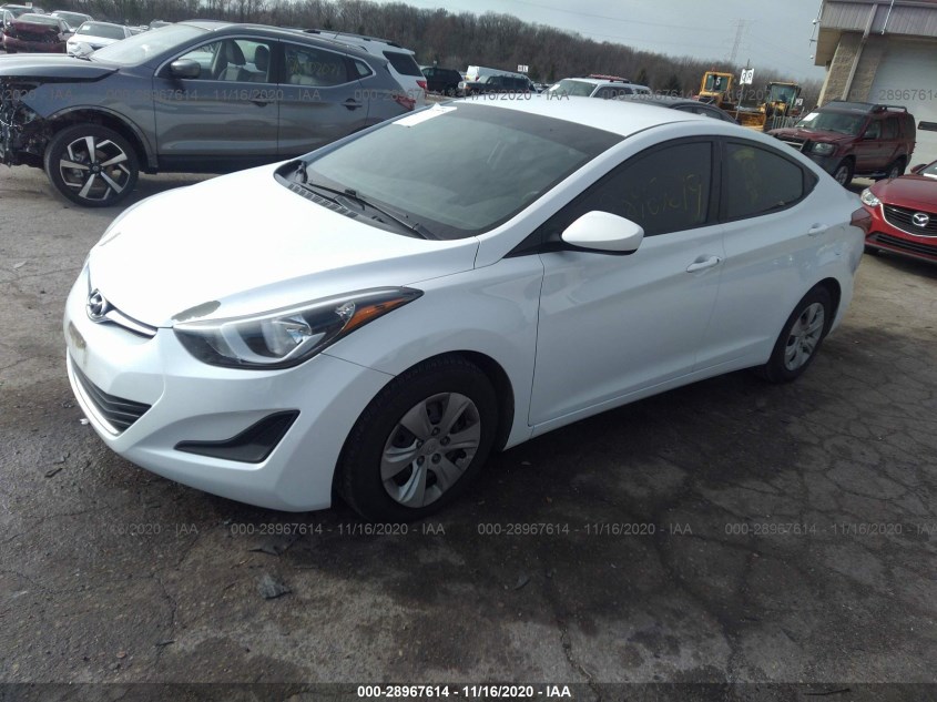 HYUNDAI ELANTRA 5NPDH4AE6GH716829
