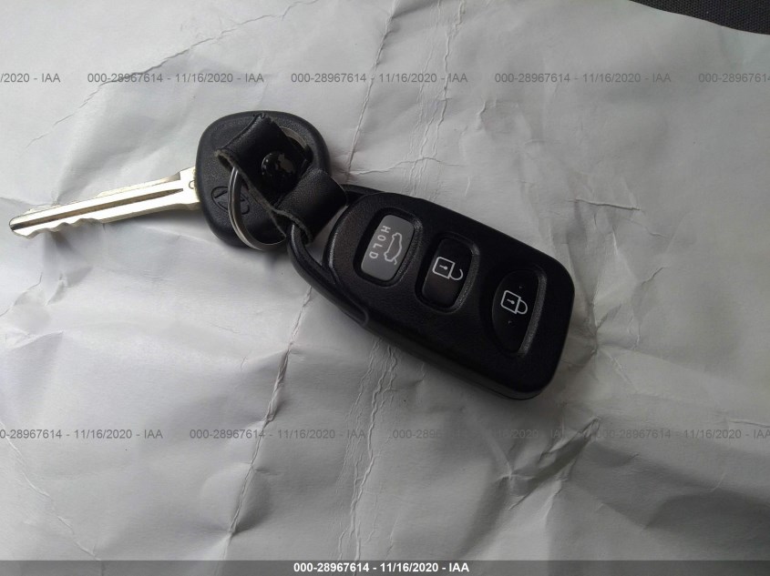 HYUNDAI ELANTRA 5NPDH4AE6GH716829