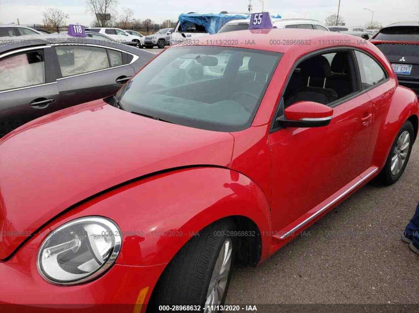 VOLKSWAGEN BEETLE 3VWFD7AT6KM708203