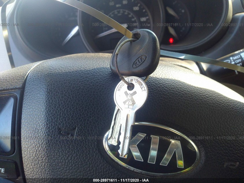 KIA RIO KNADM5A37F6421633