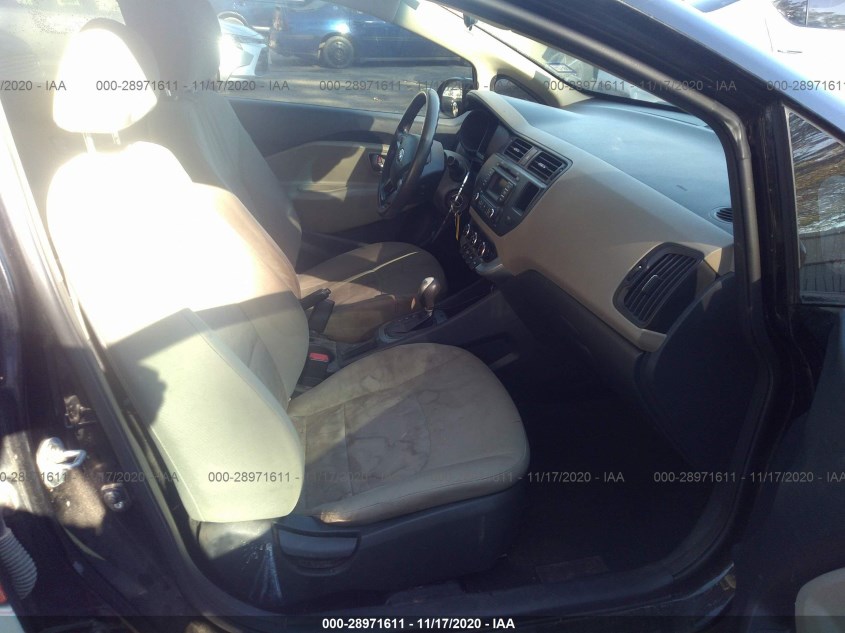 KIA RIO KNADM5A37F6421633