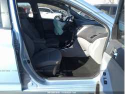 HYUNDAI ACCENT KMHCU5AE2DU086673