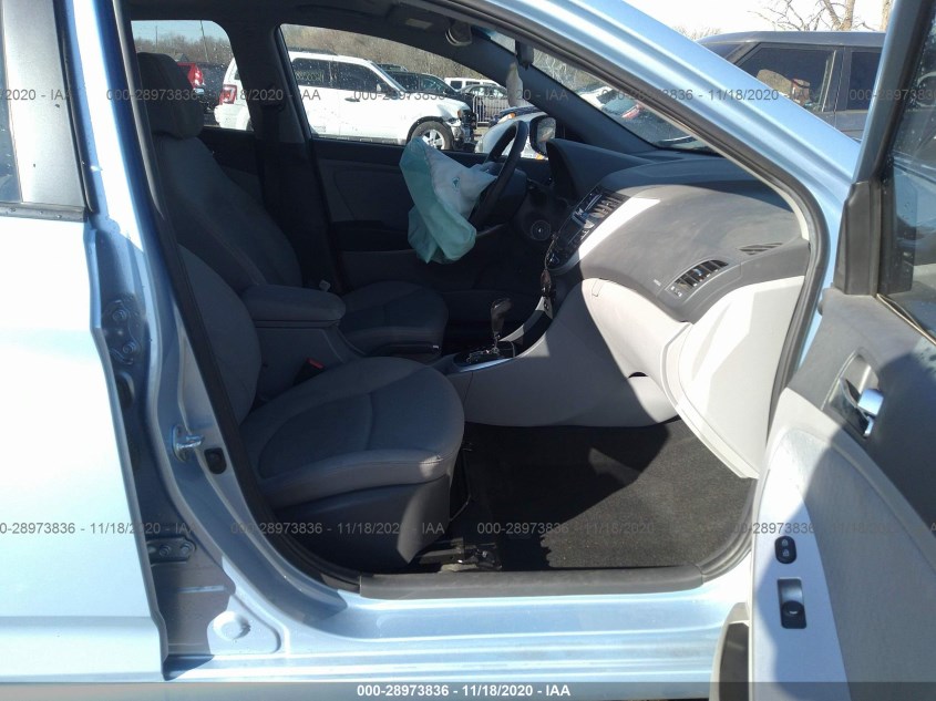 HYUNDAI ACCENT KMHCU5AE2DU086673