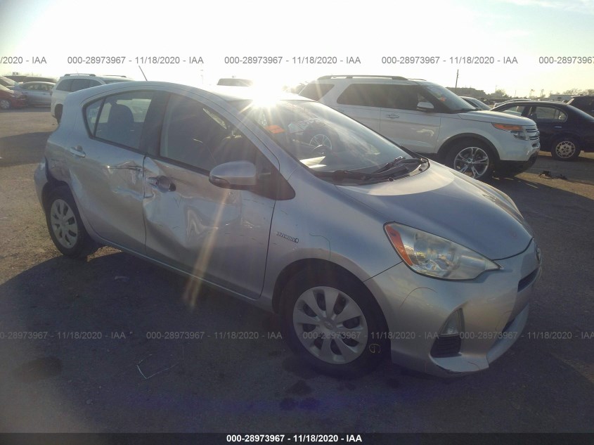 TOYOTA PRIUS C JTDKDTB35C1508534