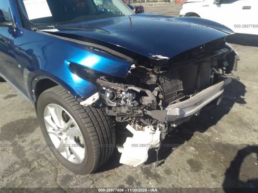 INFINITI QX70 JN8CS1MW0GM751182