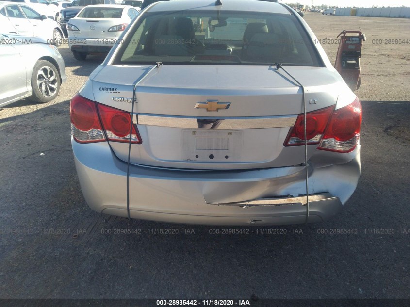 CHEVROLET CRUZE 1G1PF5S91B7235824